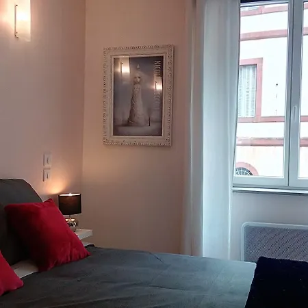 B&B Les Hautes D'anastasia 4*