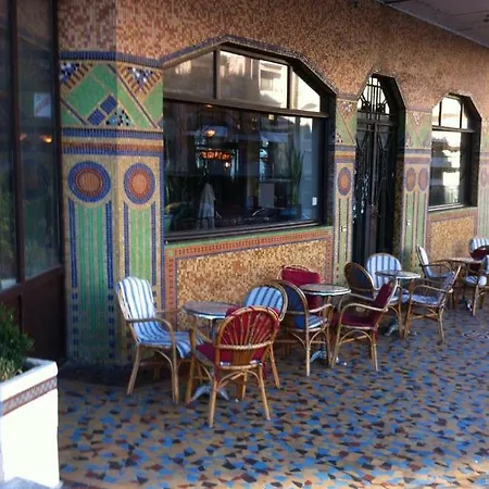 B&B Les Hautes D'anastasia 4*