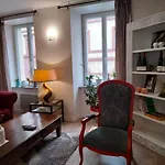 Les Hautes D'anastasia Bed and Breakfast 4*