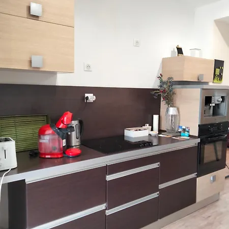 Bed and breakfast Les Hautes D'anastasia