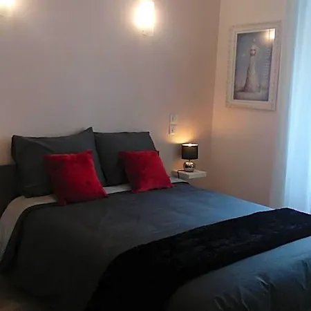 Les Hautes D'anastasia B&B