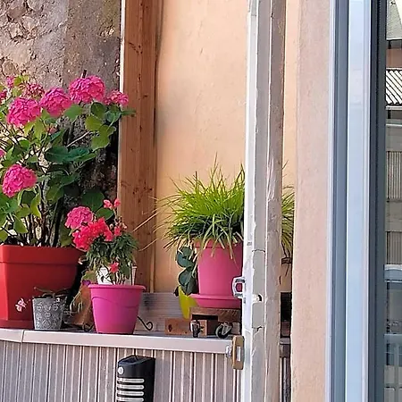 Les Hautes D'anastasia B&B