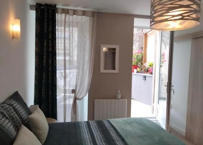 Les Hautes D'anastasia Nocleg ze śniadaniem 4*